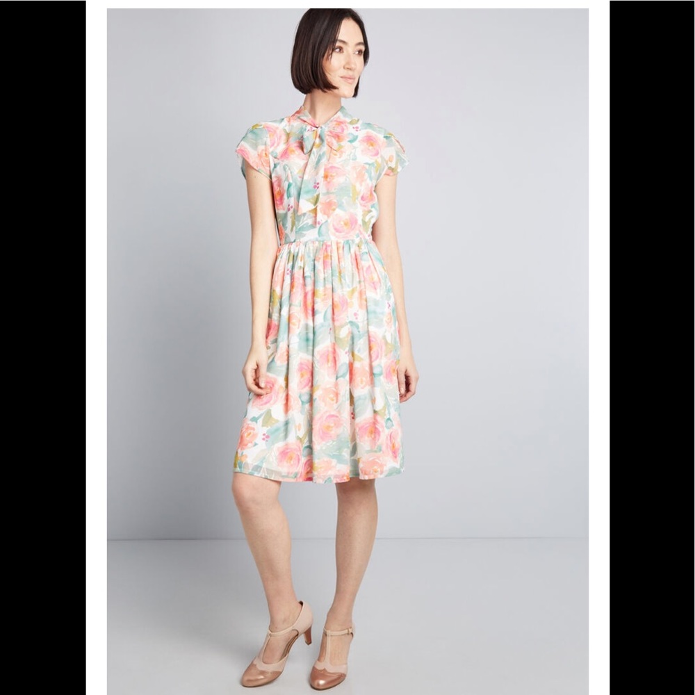 NWOT ModCloth Floral Midi Dress